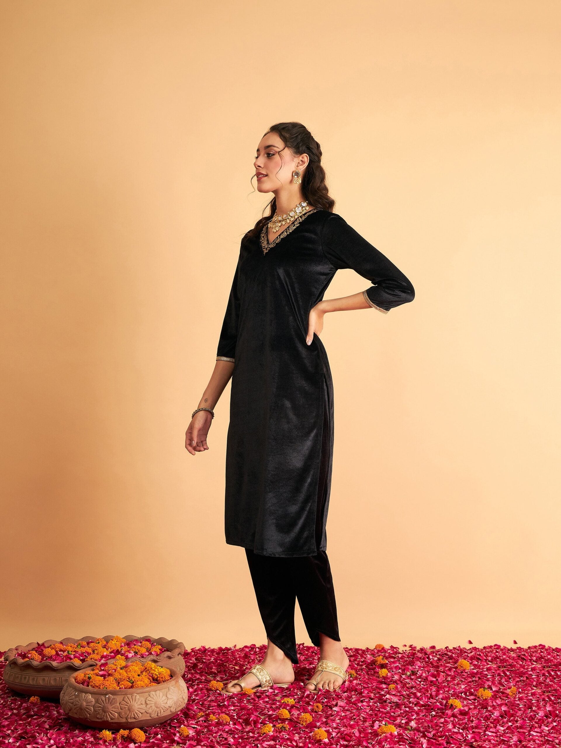 Women Black Velvet Zari Embroidered Pocket Straight Kurta