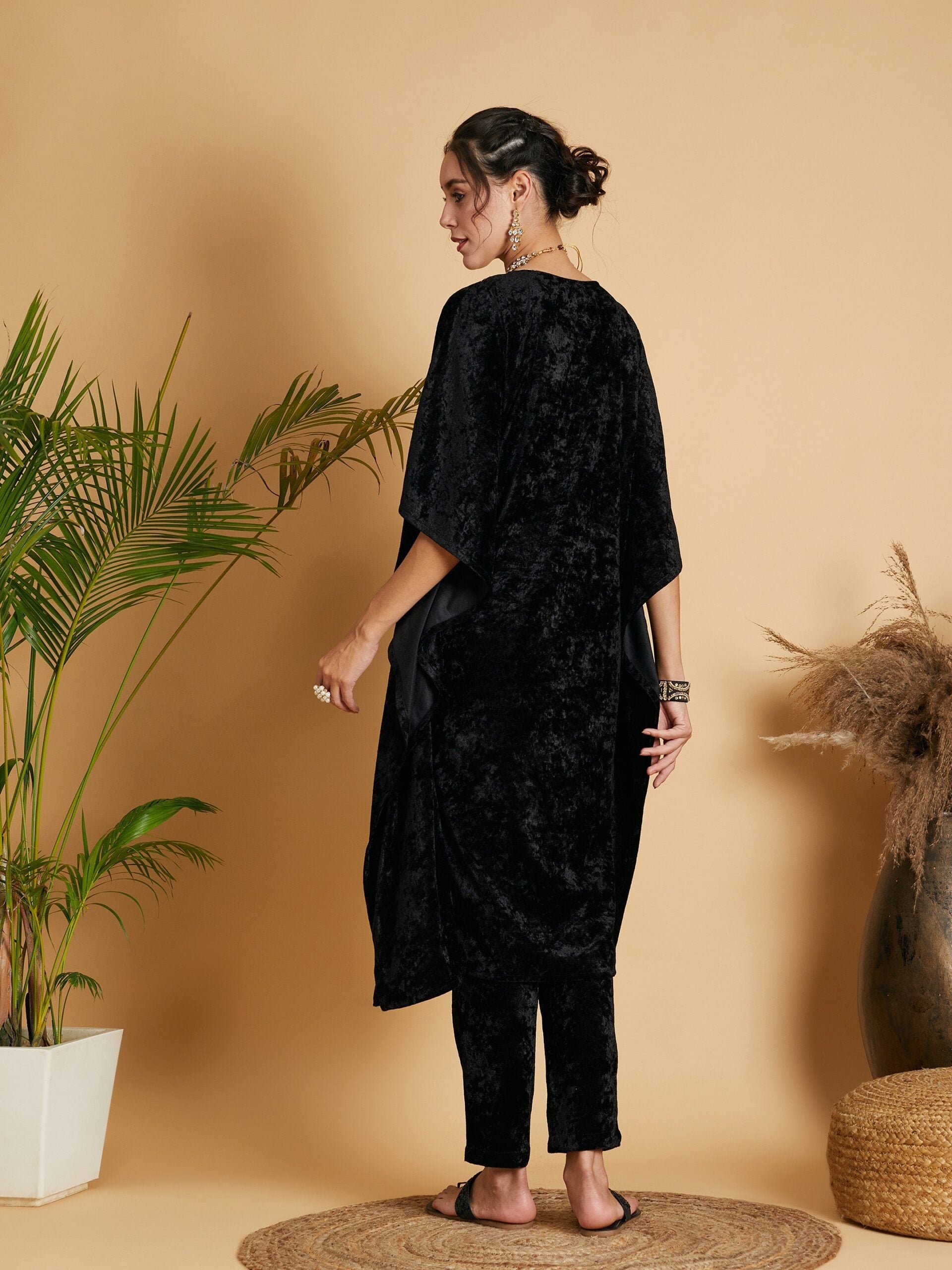 Women Black Velvet Kaftan Kurta