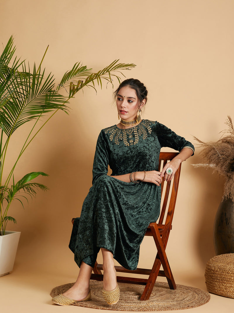 Women Emerald Neck Embroidered Velvet Gathered Kurta