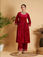 Women Fuchsia Velvet Embroidered Gathered Kurta