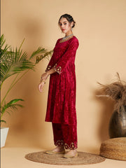 Women Fuchsia Velvet Embroidered Gathered Kurta