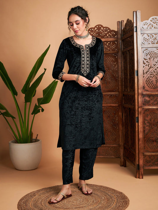 Women Black Velvet Embroidered Straight Kurta