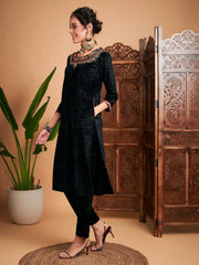 Women Black Velvet Side Pocket Embroidered Straight Kurta