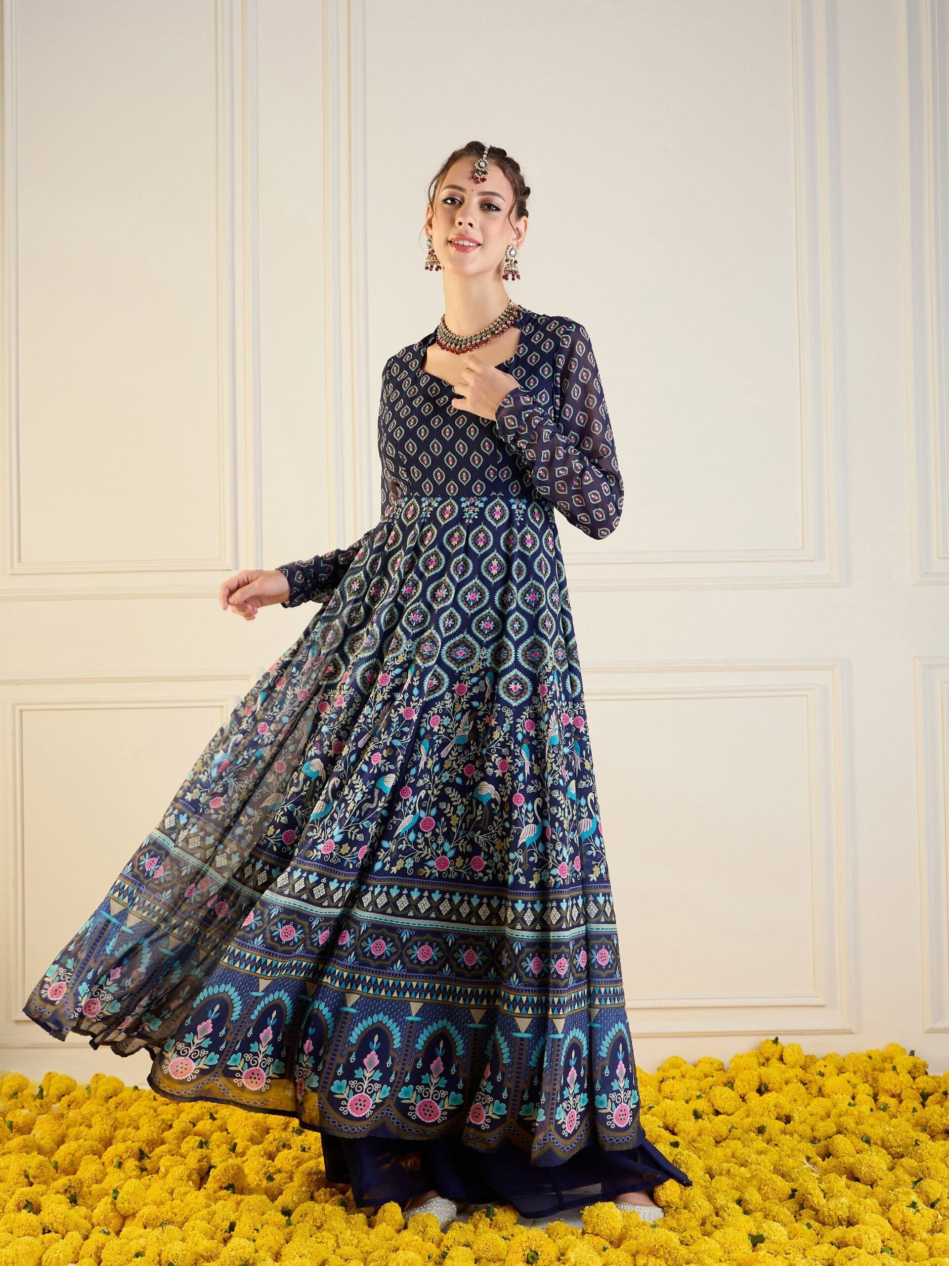 Women Navy Floral Sweetheart Neck Anarkali Kurta