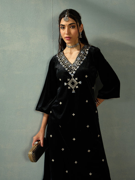 Women Black Velvet V-Neck Embroidered Kurta