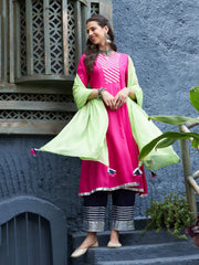 Women Fuchsia & Navy Gota Anarkali Kurta Set With Green Dupatta