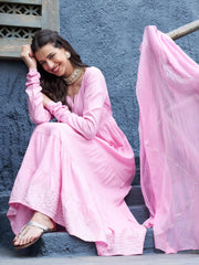 Women Pink Tiered Kurta Set With Gota Dupatta