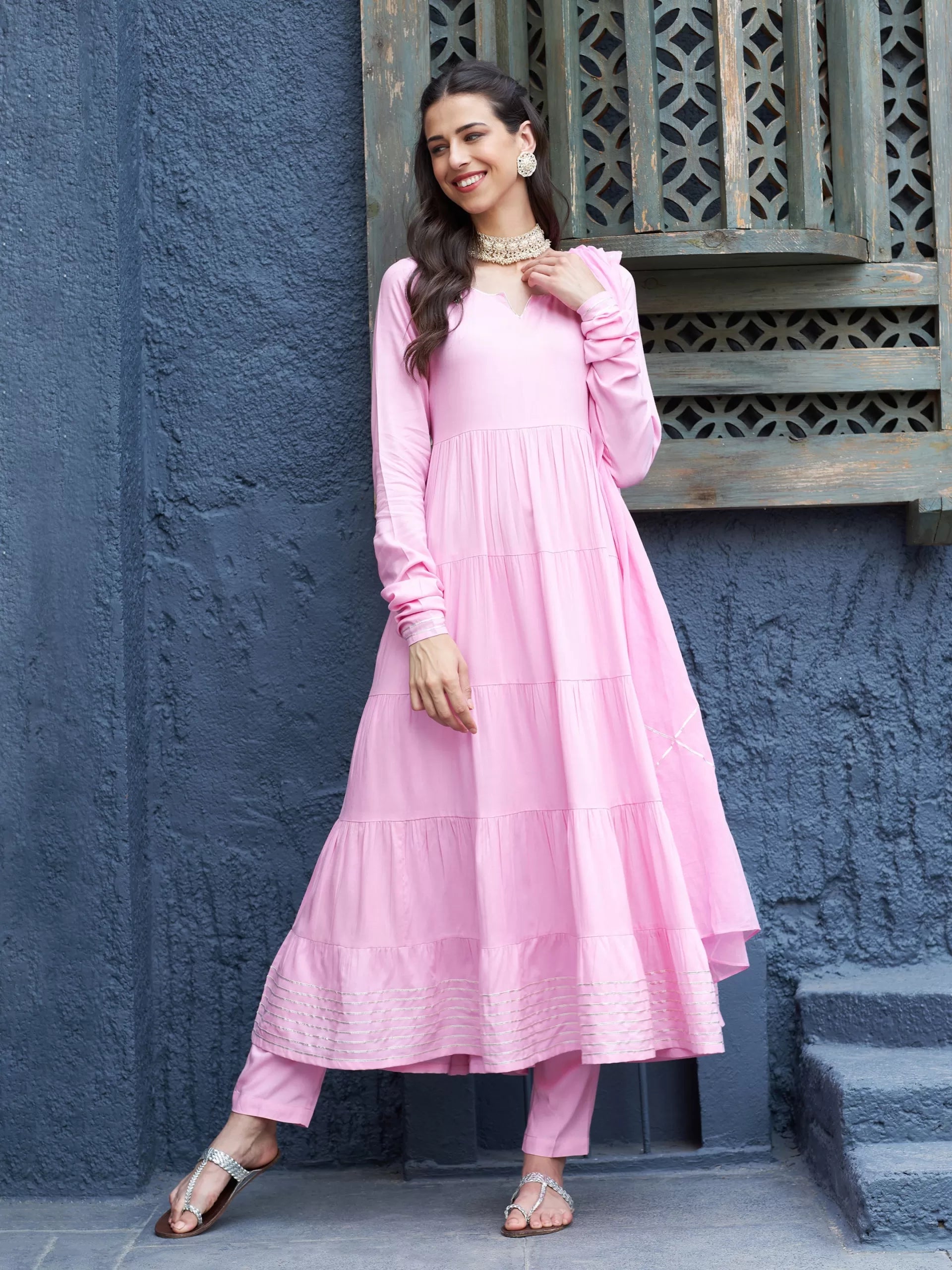 Women Pink Tiered Kurta Set With Gota Dupatta