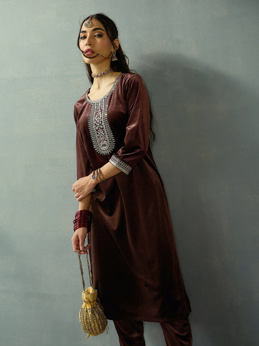 Women Brown Velvet Embroidered Kurta With Tulip Pants