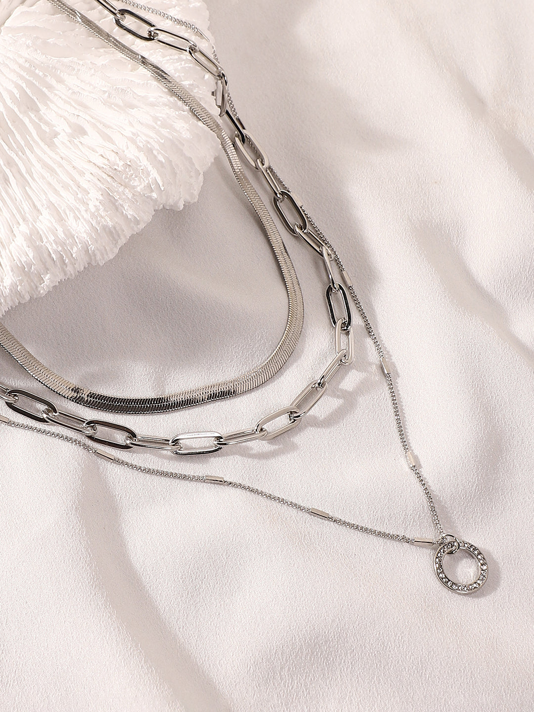 The Halo Snakechain MultiLayer Necklace  Metallic SilverSOHINC6055