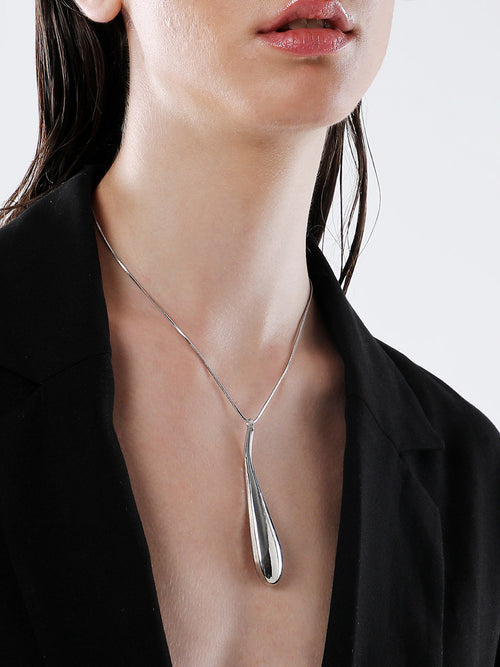 The Drip Pendant Necklace  Metallic SilverSOHINC6057