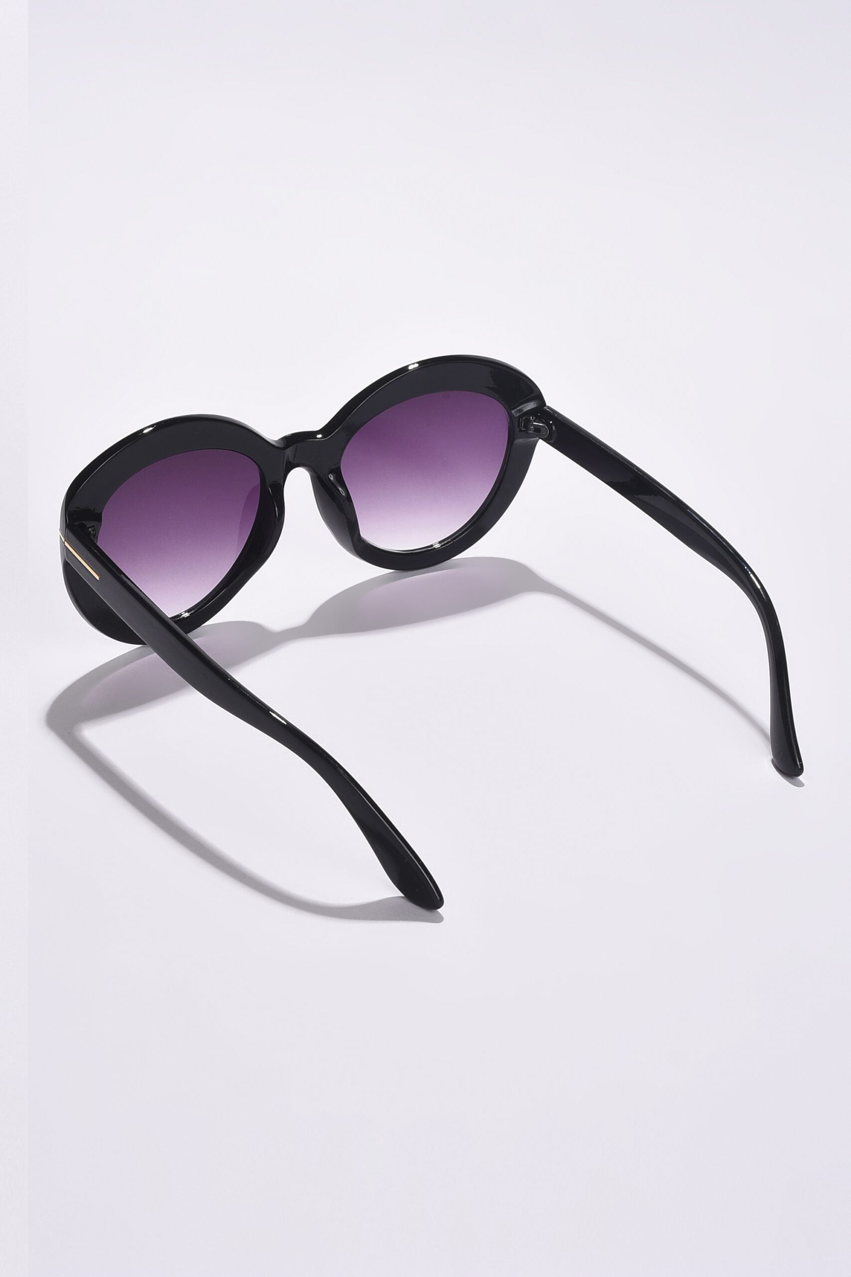 Women Purple Lens Black Oval Sunglasses