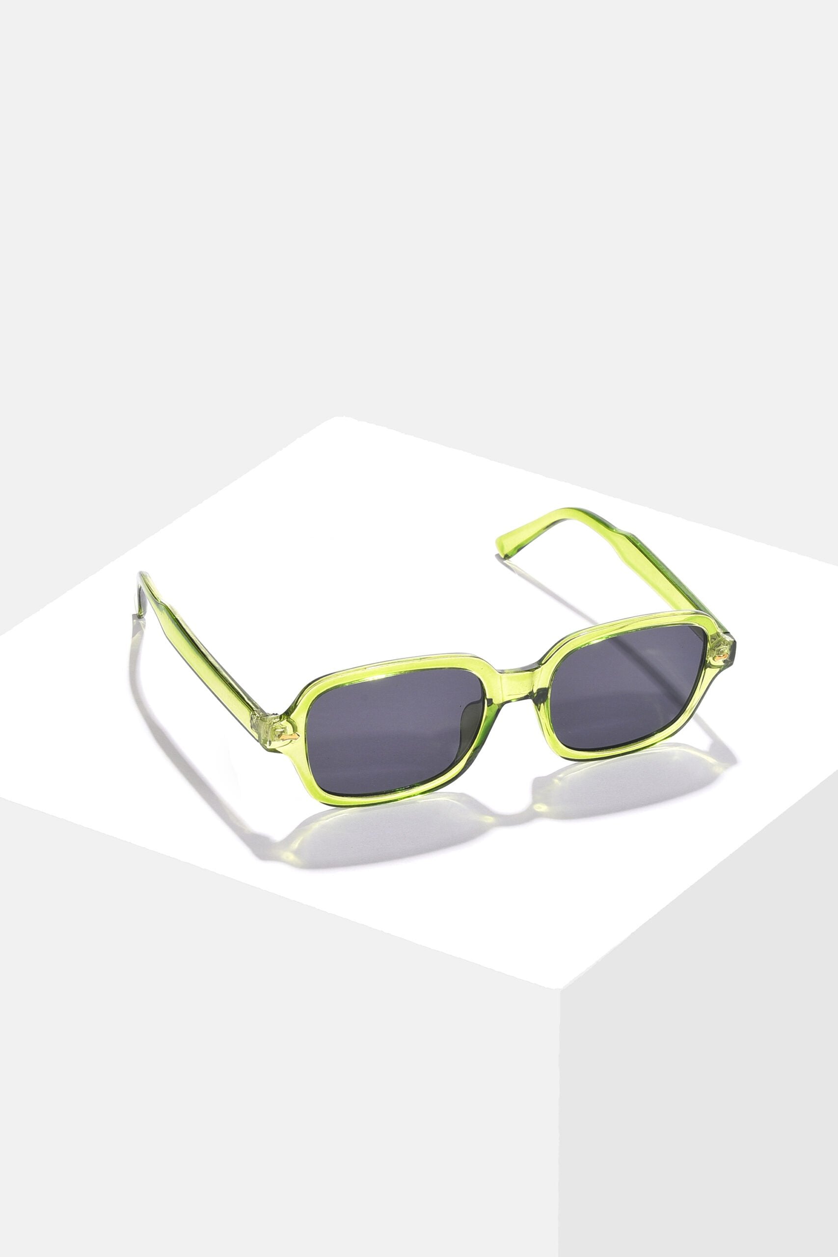 Women Black Lens Green Oval Sunglasses