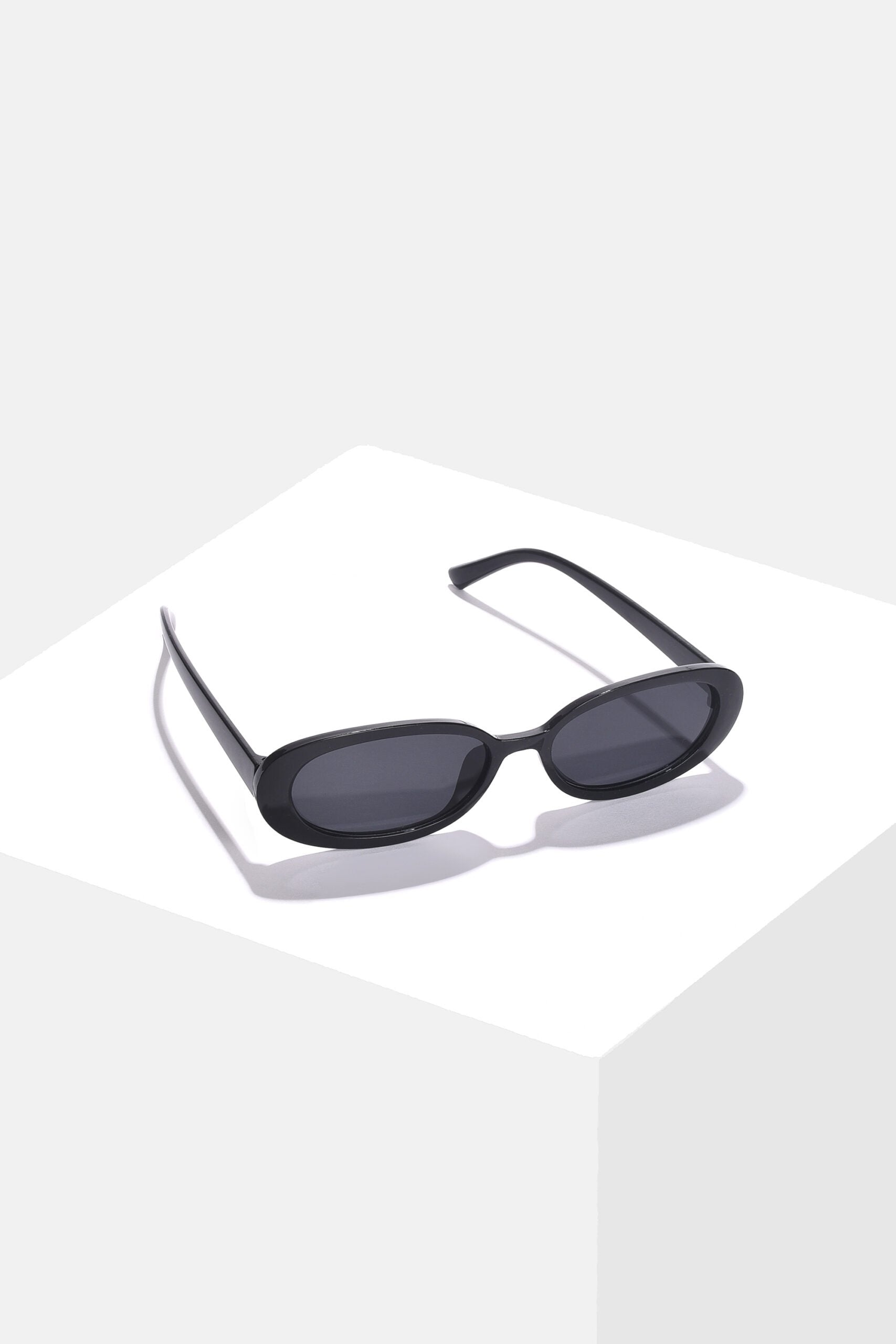 Women Black Lens Black Oval Sunglasses