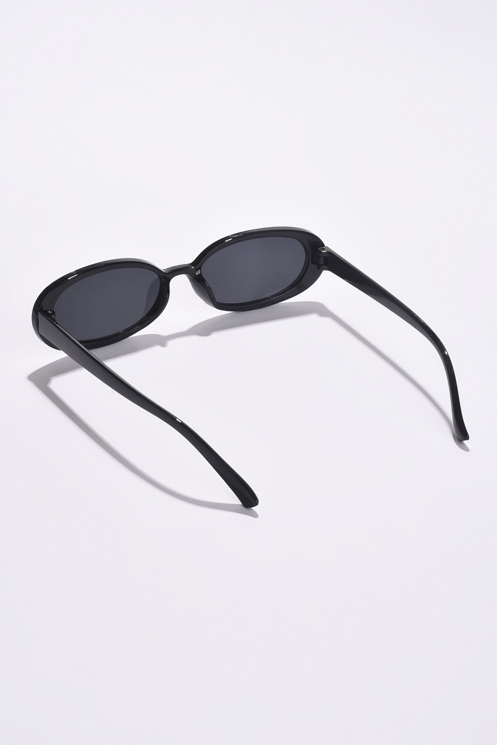 Women Black Lens Black Oval Sunglasses