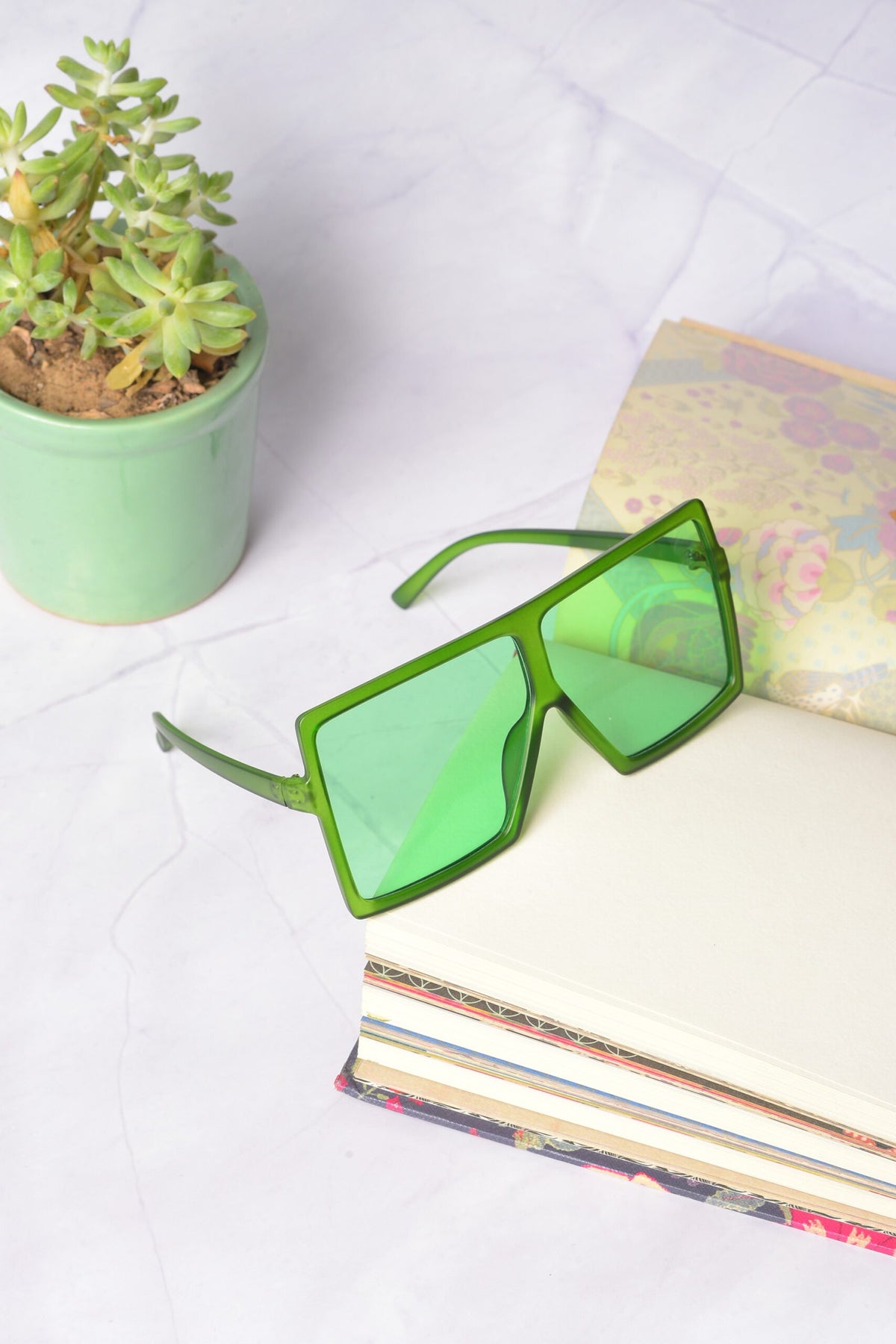 Women Green Lens Green Oversized Sunglasses