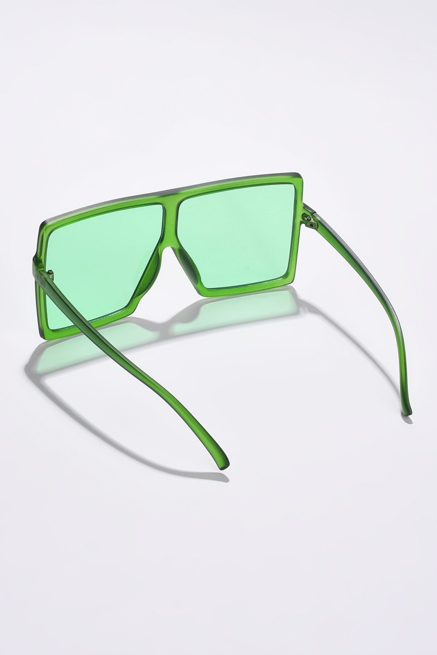 Women Green Lens Green Oversized Sunglasses