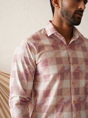 Checked Spread Collar Cotton Casual Shirt for Men