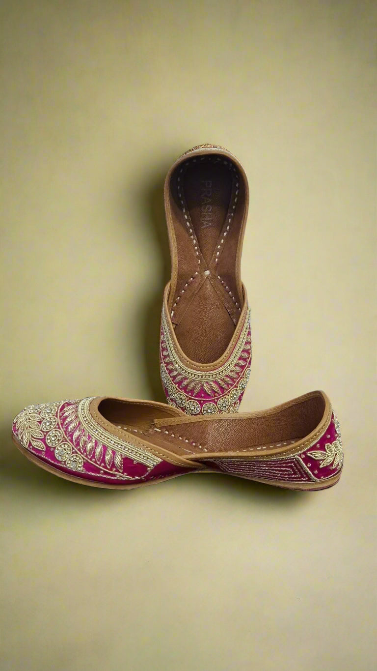 Pink and golden embroidered Jutti