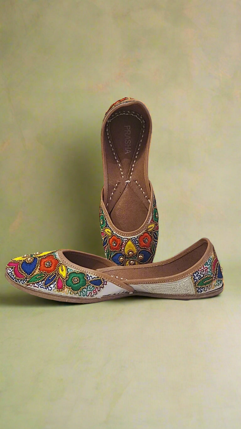 Women multi color flower embroidered jutti