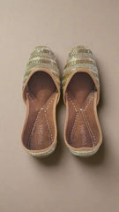 Women's Golden embellished Jutti