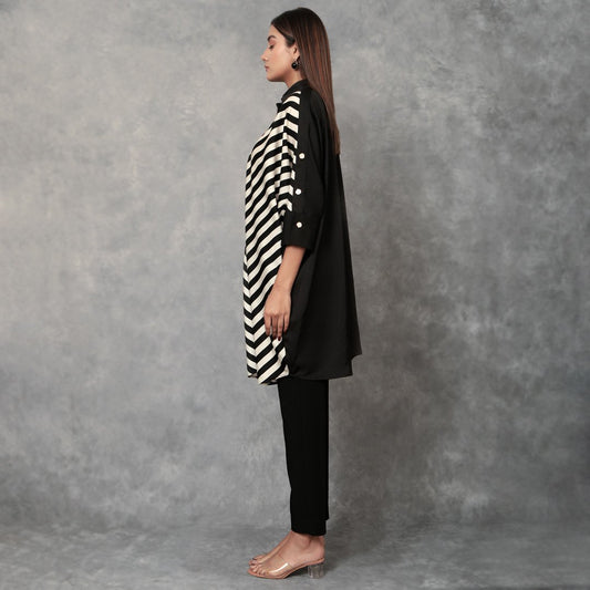 Diagonal striped kaftan