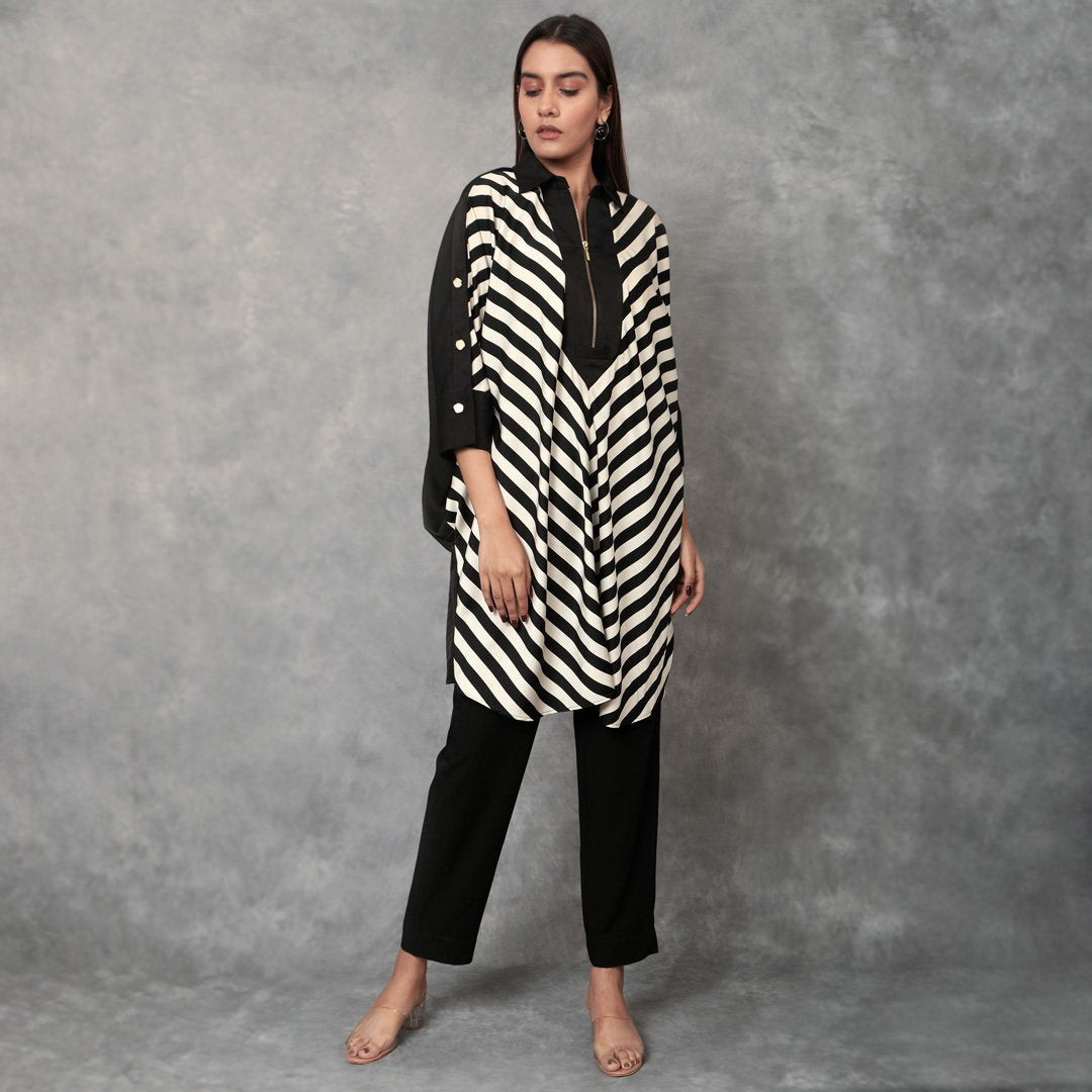 Diagonal striped kaftan