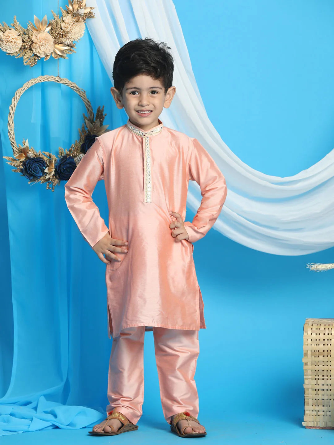 Boys' Pink Kurta And Pyjama