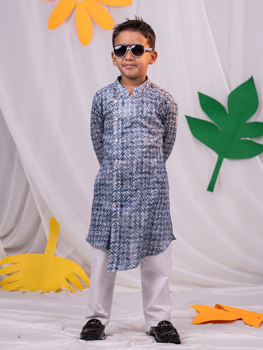 Boys' Blue And White Kurta Pyjama Set