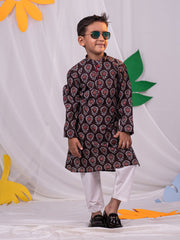 Boys' Coffee And White Kurta Pyjama Set