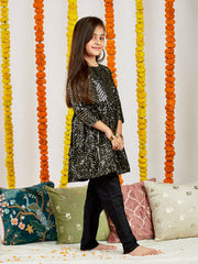 Girls' Black Embellished Kurta Pyjama Set