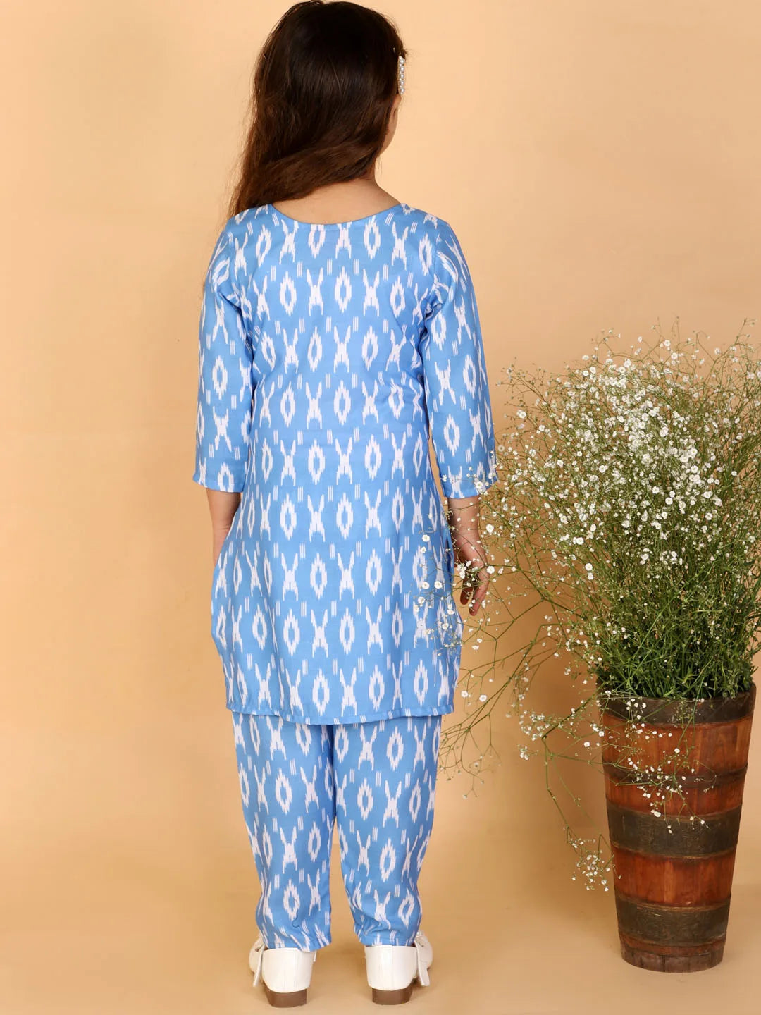 Girls Aqua Blue Kurta And Pant Set