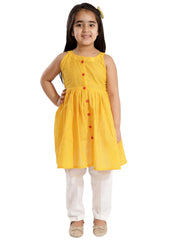 Girls Handloom Cotton Kurta And Straight Pant Set