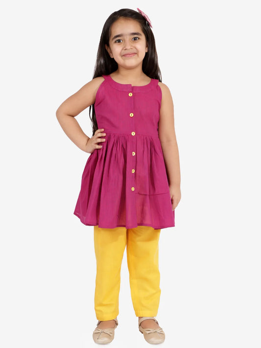 Girls Handloom Cotton Kurta And Straight Pant Set