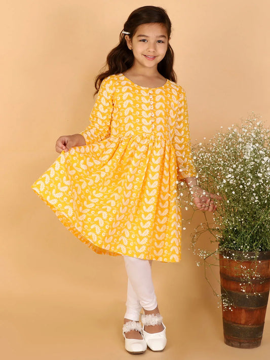 Girls Chikankari Cotton Kurta And Leggings Set