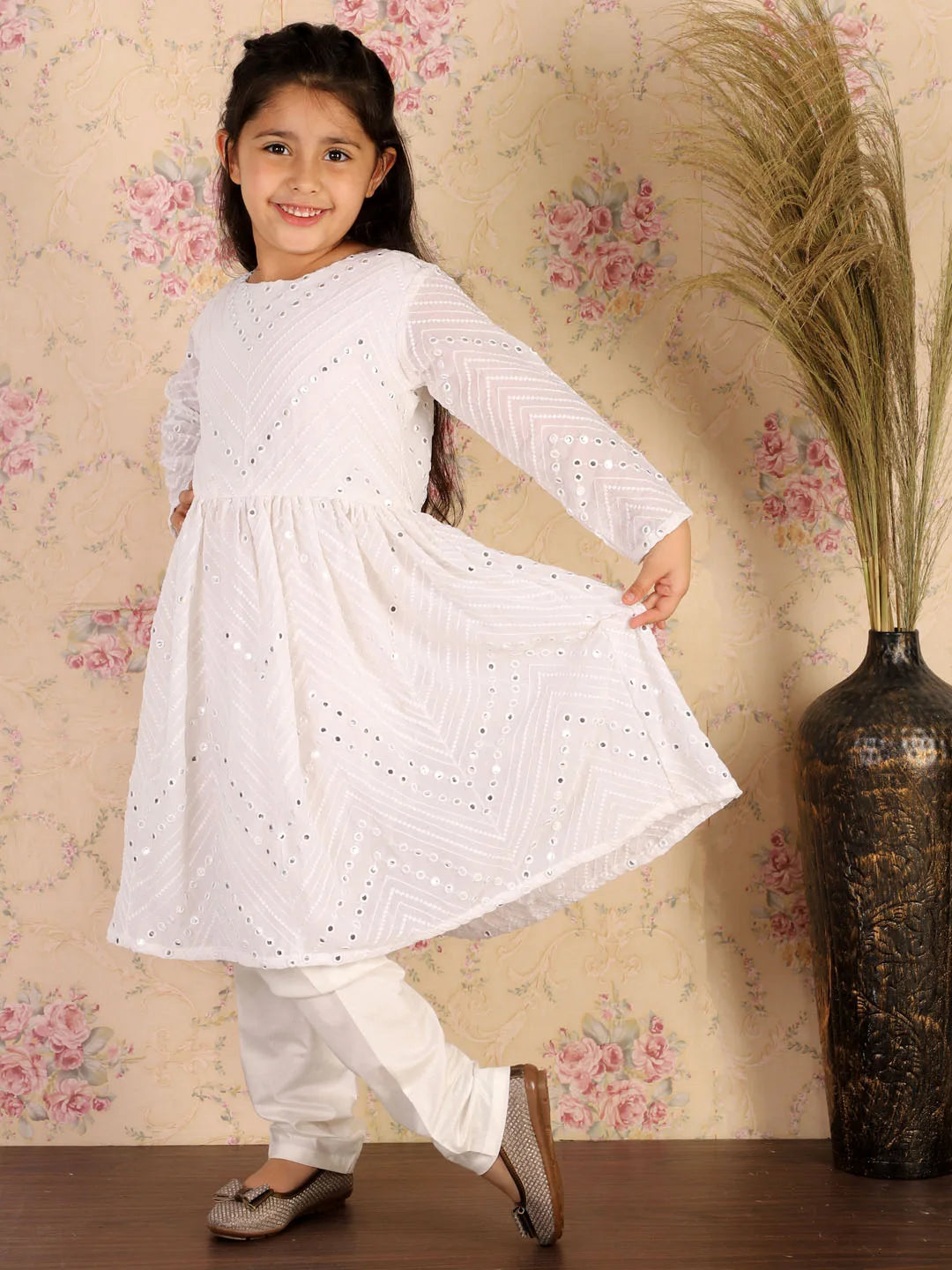 Girls White Kurta And Churidar