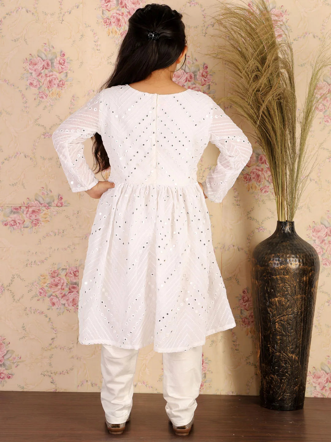 Girls White Kurta And Churidar