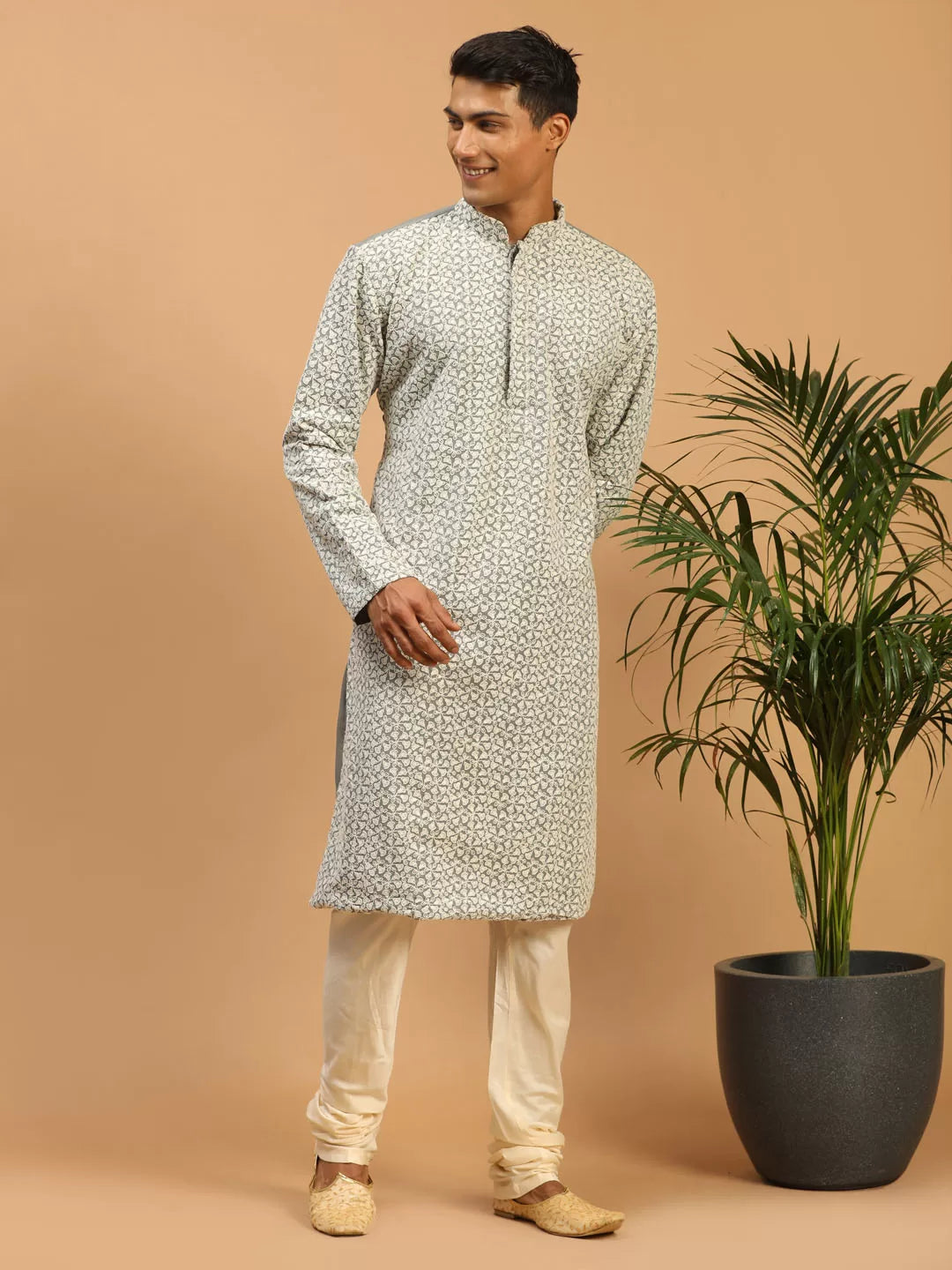 Men's Grey And Cream Georgette Kurta Pyjama Set