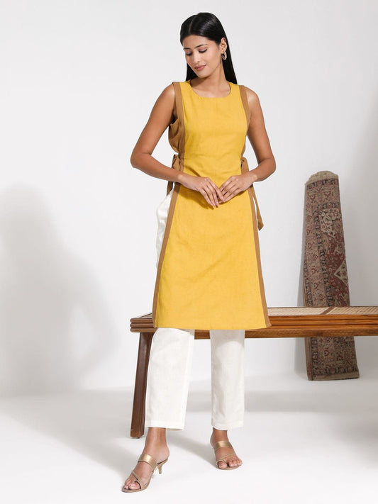 WOMEN'S TIE UP DETAIL KURTA WITH COTTON PANT SET