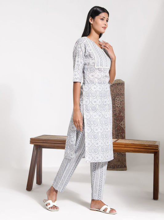 WOMEN'S GREY PRINTED COTTON KURTA PANT SET