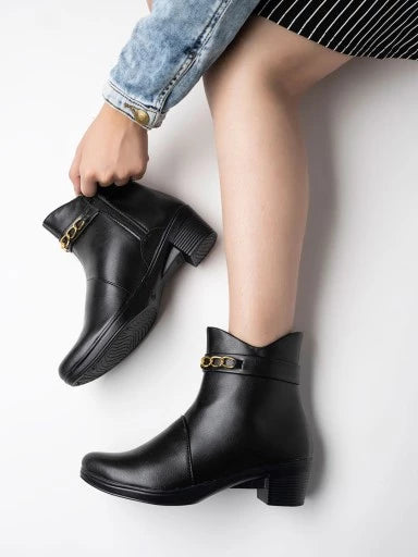 Elegant Gold Chain Detailed Black Boots For Women & Girls