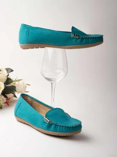 Women Turquoise Blue Colour blocked Suede Loafers