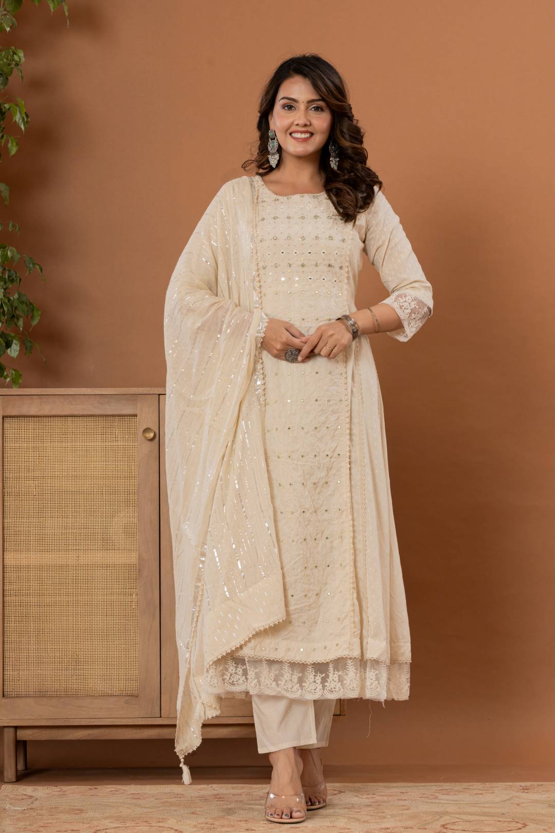 Women Off-White Mirror And Thread Work, Scallop Lace Anarkali Kurta Paired Wirh Embroidered Bottom And Dupatta