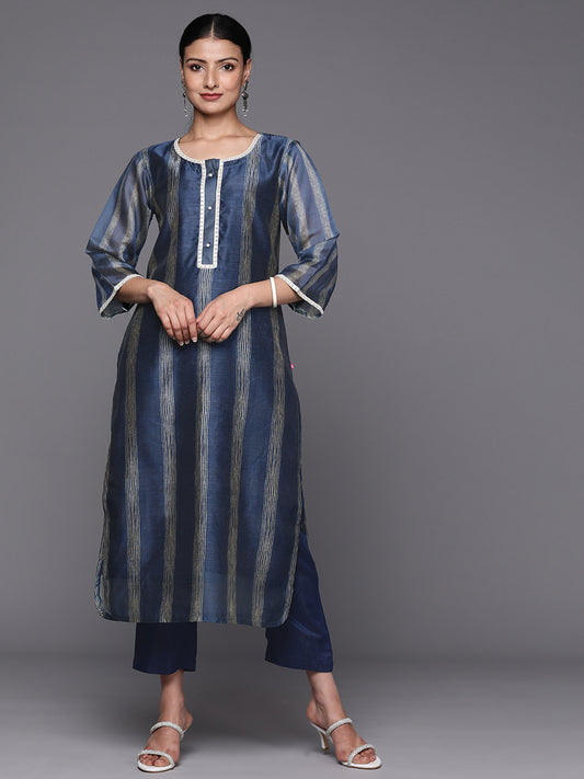 Women Navy Blue Printed Straight Kurta With Lace Detailed Paired With Tonal Bottom