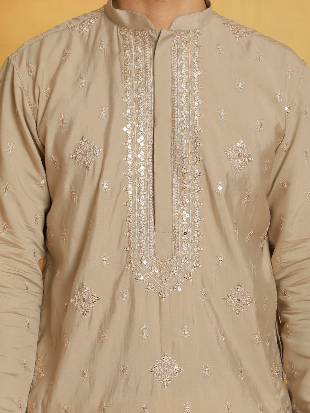 Men's Gray And Cream Silk Blend Kurta And Pyjama Set