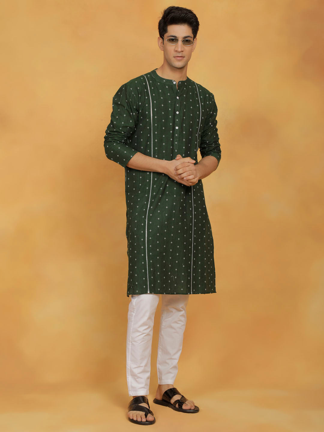 Men's Bottle Green And White Cotton Kurta Pyjama Set