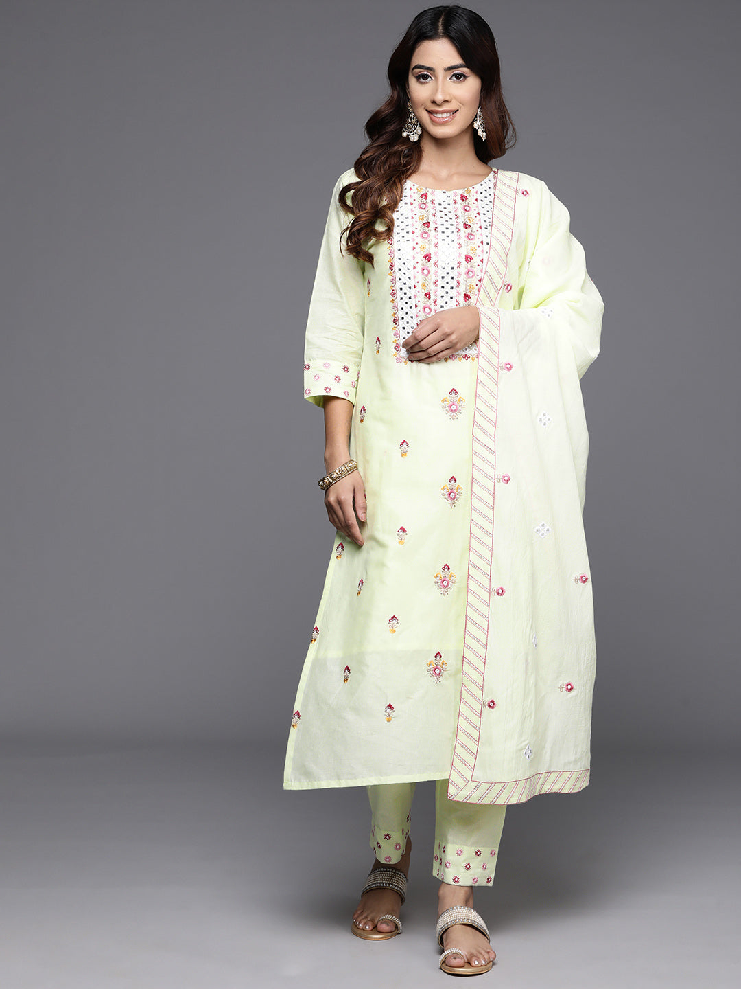 Women Green Thread And Mirror Embroidered Kurta With Tonal Bottom And Dupatta