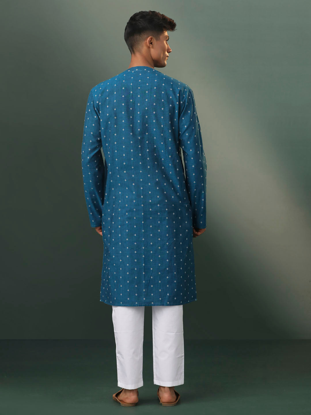 Men's Turquoise And White Cotton Kurta Pyjama Set