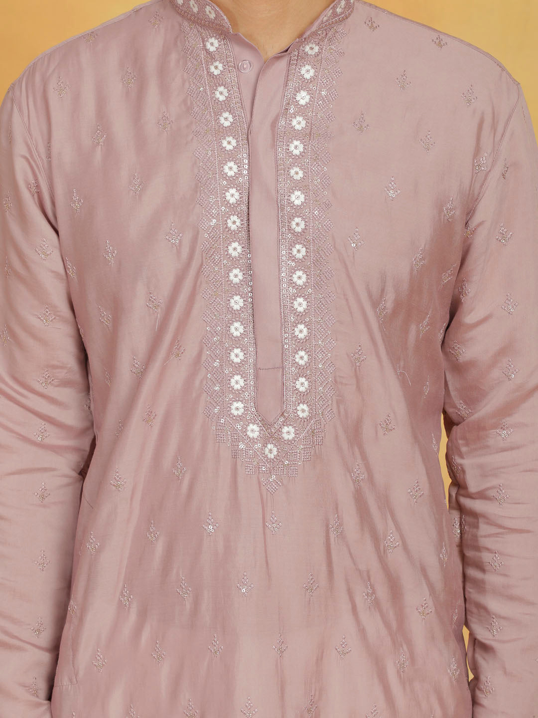 Men's Pink And White Silk Blend Kurta And Pyjama Set