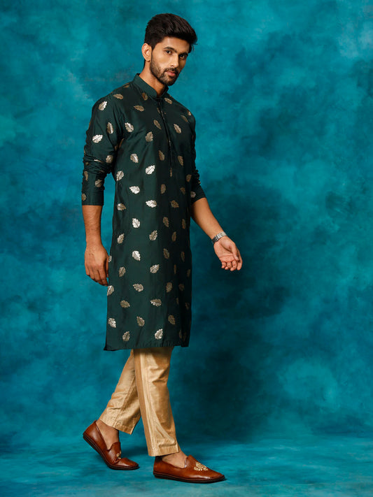 Men's Green And Rose Gold Cotton Blend Kurta Pyjama Set